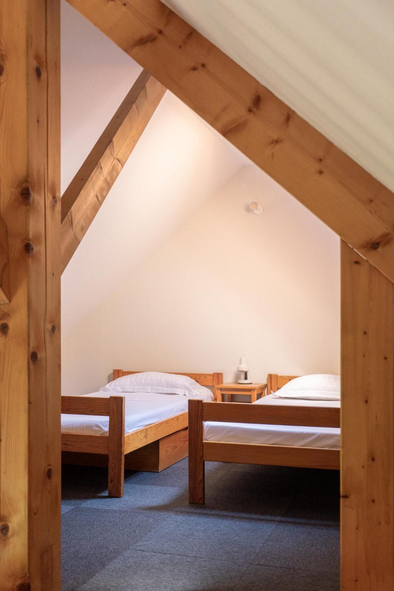 Domaine De Ramonjuan Hotel Bagnères-de-Bigorre Стая снимка