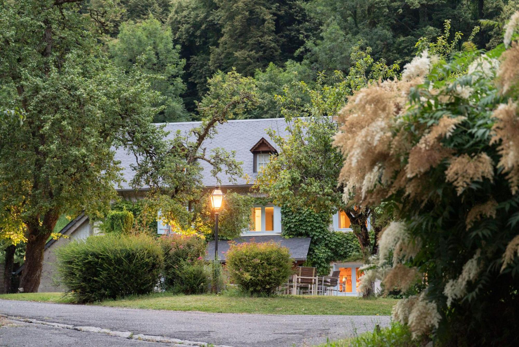 Domaine De Ramonjuan Hotel Bagnères-de-Bigorre Екстериор снимка
