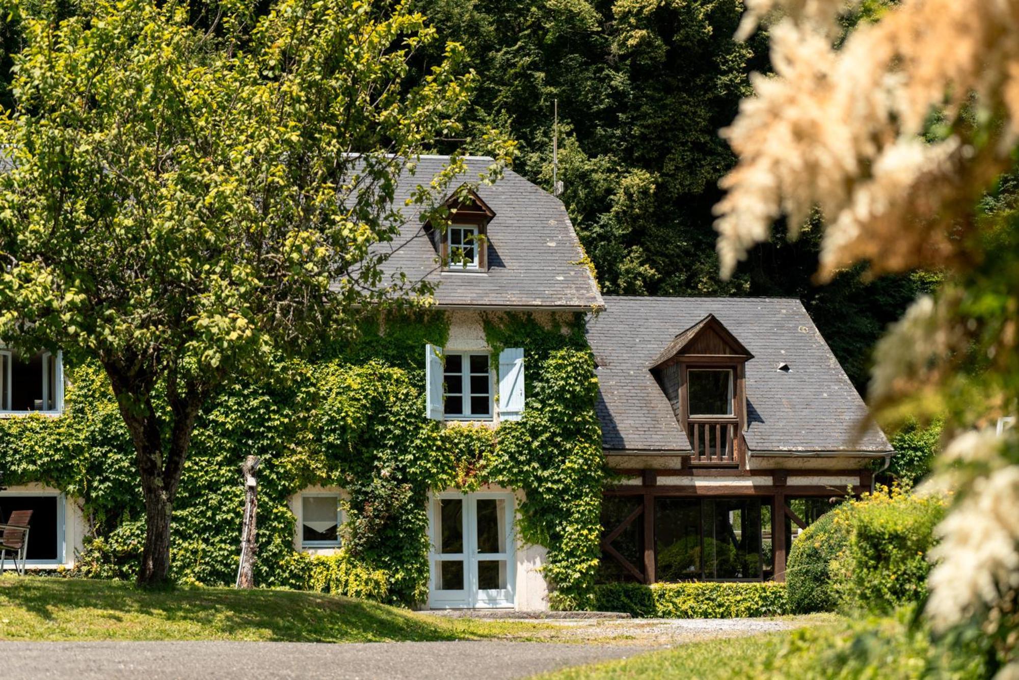 Domaine De Ramonjuan Hotel Bagnères-de-Bigorre Екстериор снимка